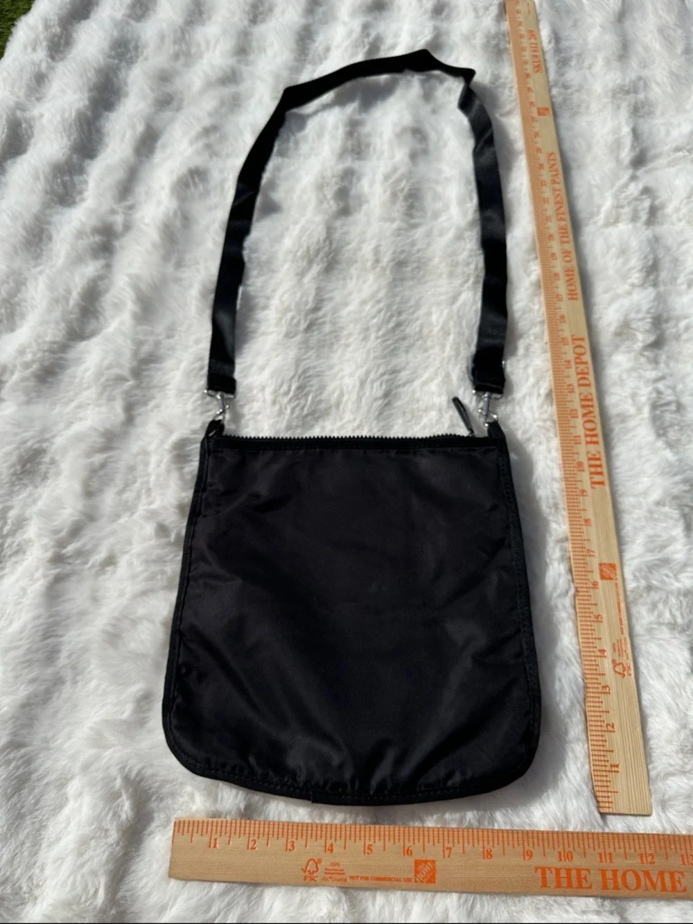 Kipling grilla girlz black crossbody purse multiple pockets adjustable strap
